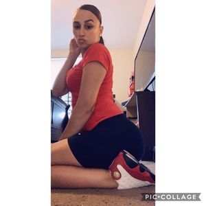 Meet your Posher, Ashley